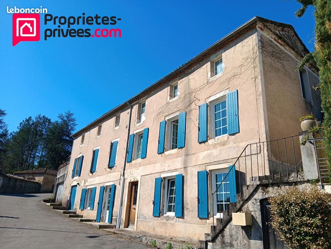 Maison 8 pièces 220 m² · à Cahors · 220 m² · 290 000 €
