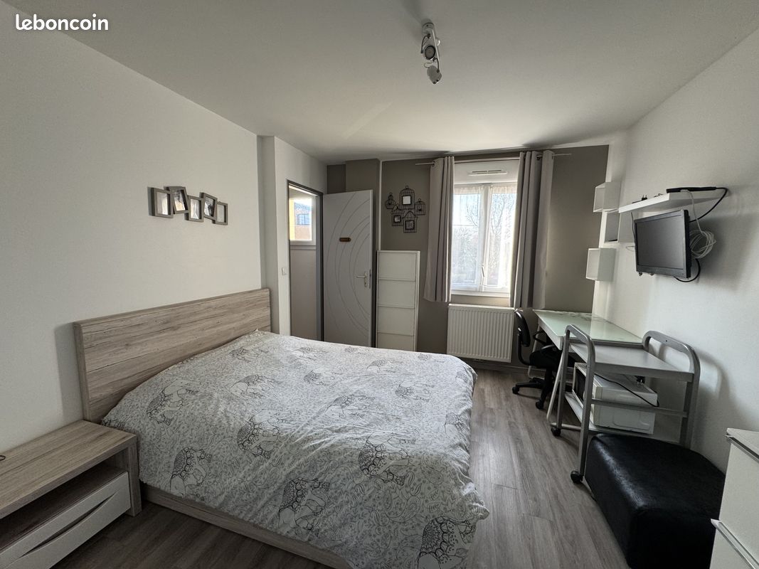 Appartement 1 pièce 13 m² · à Limours · 13 m² · 405 €/mois