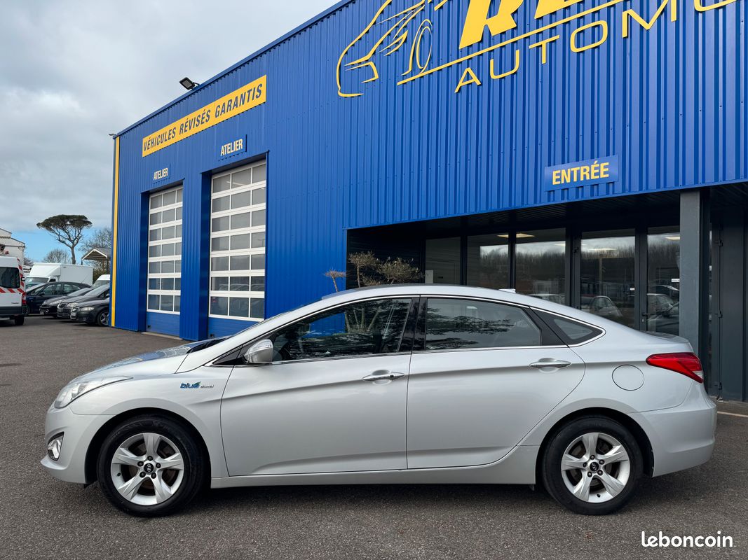HYUNDAI I40 1.7 CRDI PACK BUSINESS BLUE DRIVE 115cH 6cV (image 2)