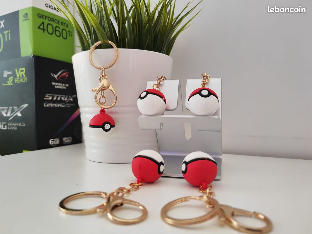 Porte-clés Pokémon modèle Pokeball (image 2)