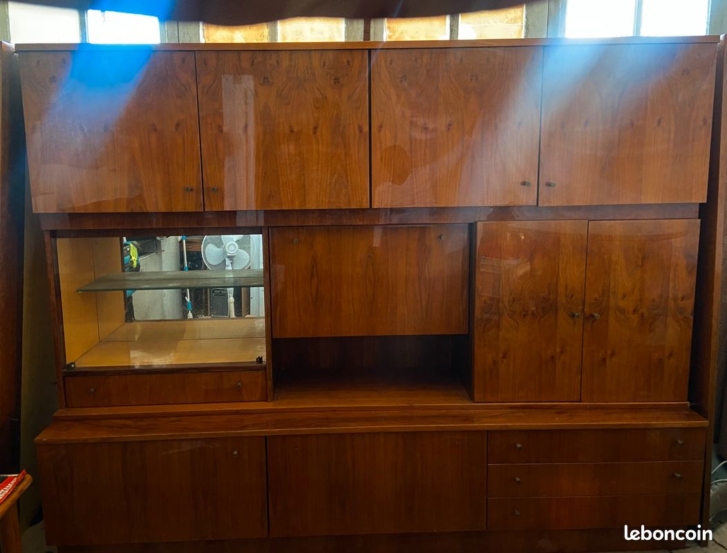 Buffet / Vaisselier vintage en bois vernis (image 2)