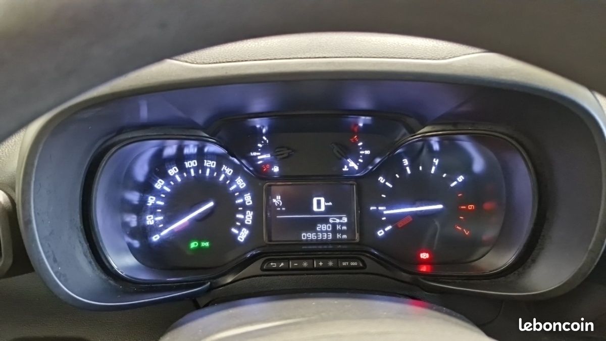 Citroën Berlingo VAN M 650 BLUEHDI 100 SS BVM6 CLUB (image 18)