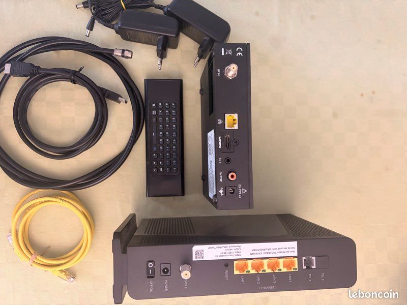Modem routeur NB7 la box plus de SFR/RED (nb6vac-fxc-r0) Fibre & kit ADSL