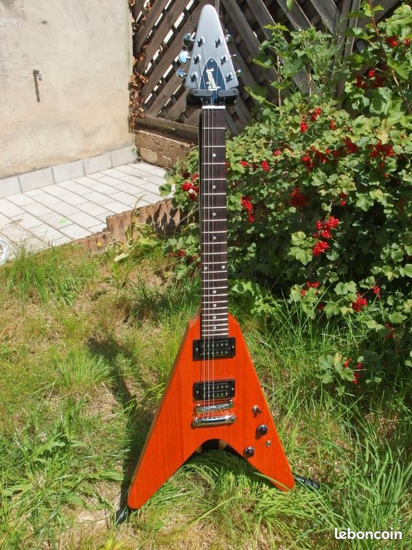 Gibson flying v 2016 (image 1)