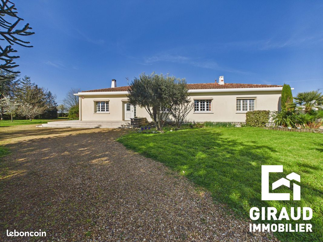 Maison 8 pièces 181 m² · à Pissotte · 181 m² · 275 600 €