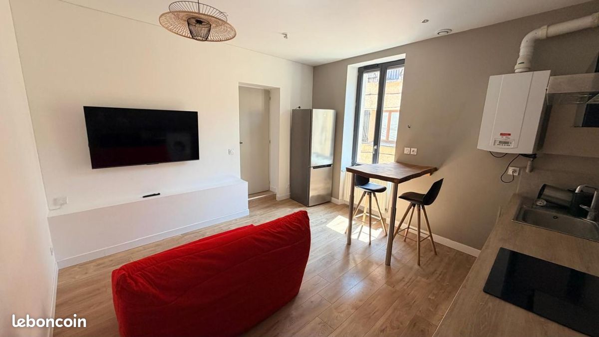 Appartement 3 pièces 47 m² · à Saint-Étienne · 47 m² · 61 000 €