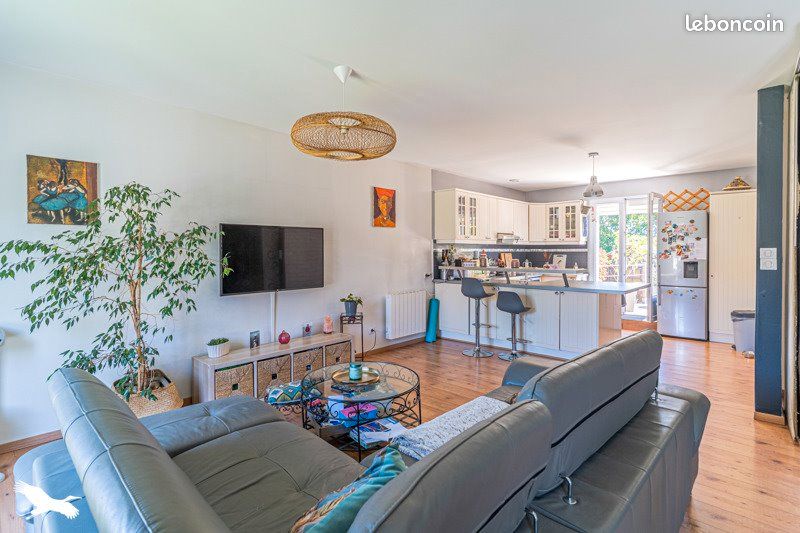 Maison 5 pièces 104 m² · à Blanquefort · 104 m² · 399 087 €