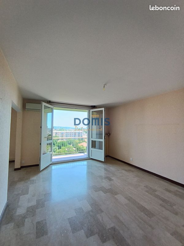 Appartement 3 pièces 77 m² · à Nîmes · 77 m² · 900 €