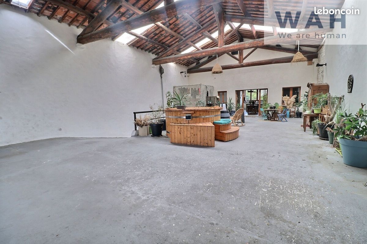 Maison 6 pièces 150 m² · à Clermont-l'Hérault · 150 m² · 359 000 €