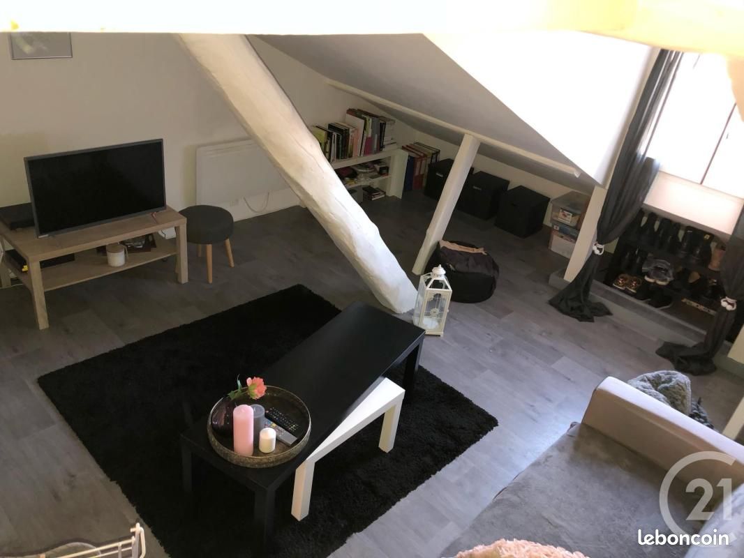 Appartement 2 pièces 18 m² · à Montbéliard · 18 m² · 395 €