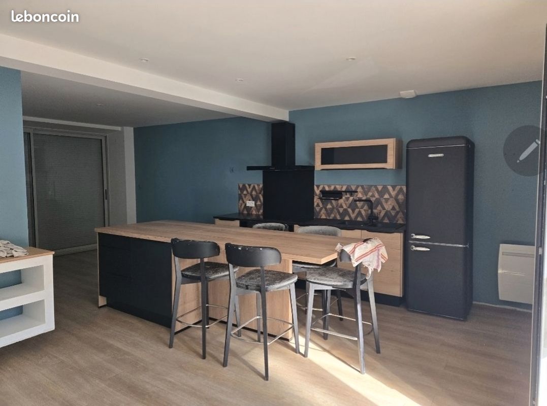 Maison 5 pièces 130 m² · à Saint-Angel · 130 m² · 160 000 €
