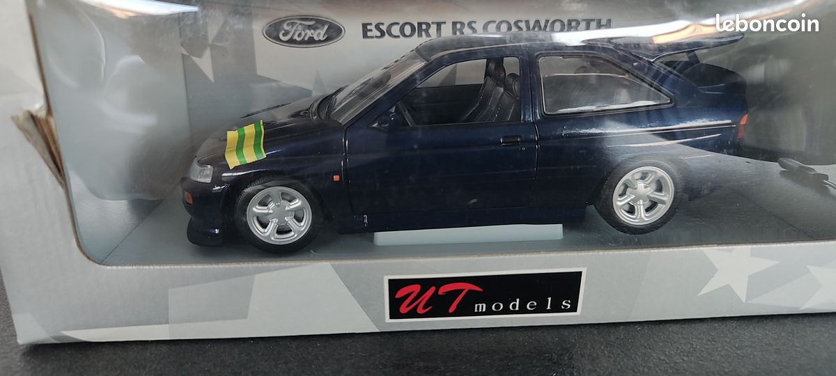 MODÈLES UT ÉCHELLE 1/18 FORD ESCORT RS COSWORTH WRC argent boîte EUR 75