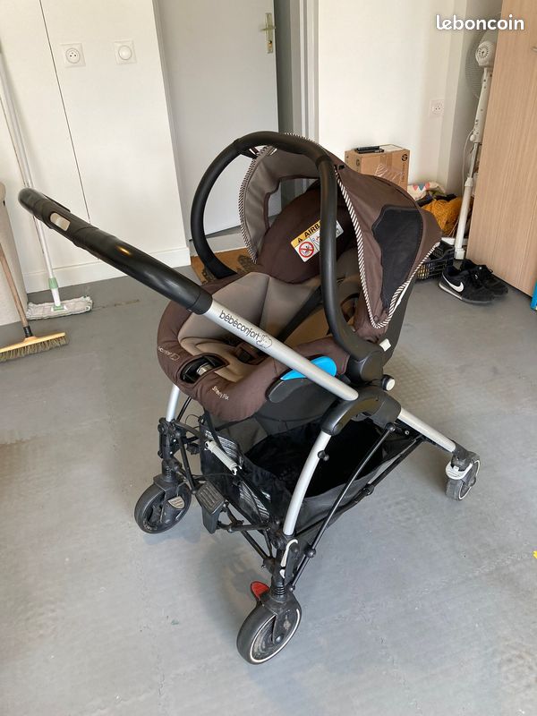 Poussette trio streety bébé confort à vendre (image 2)