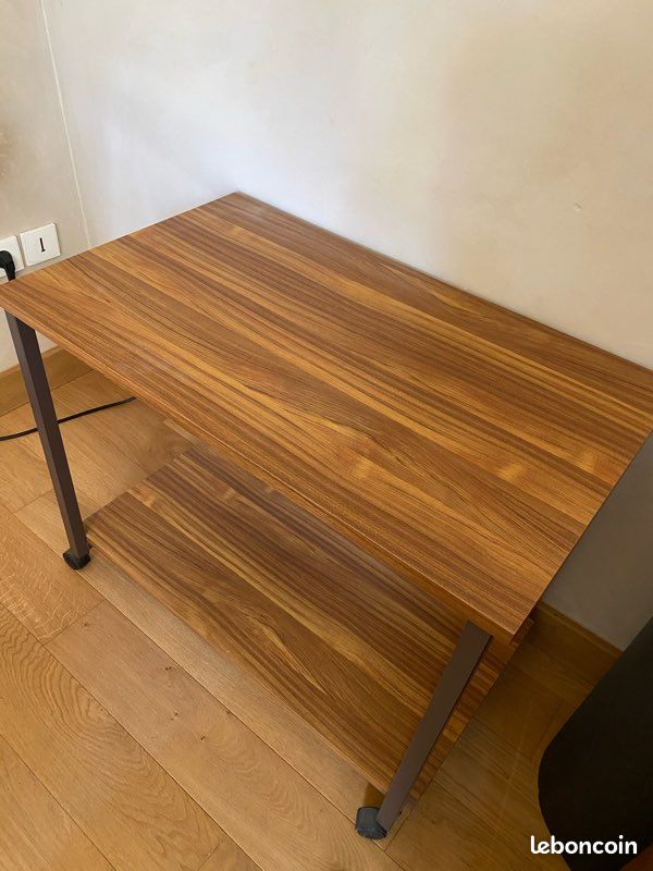URGENT - Table/meuble bureau à roulettes - bois - très bon état (image 4)