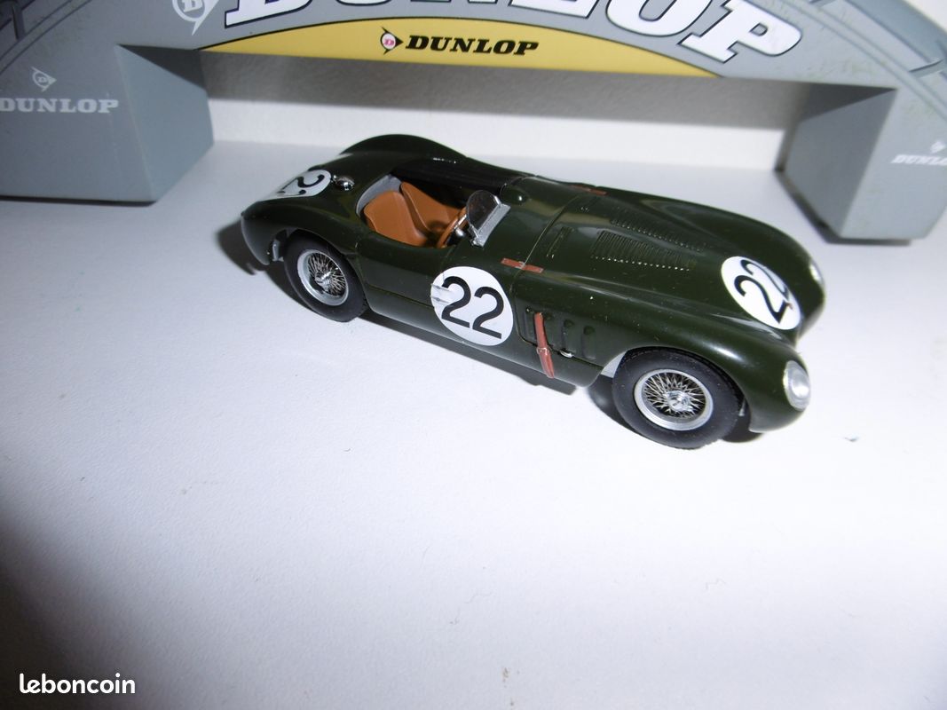 Décalcomanie Jaguar XK120 C Le Mans 1951 - Échelles 1:32 à 1:18 - Pour Modélisme