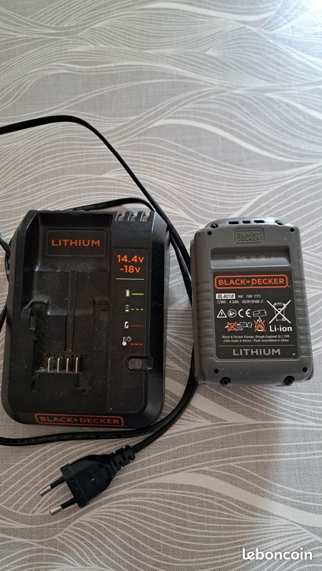 Chargeur et batterie black et decker (image 1)