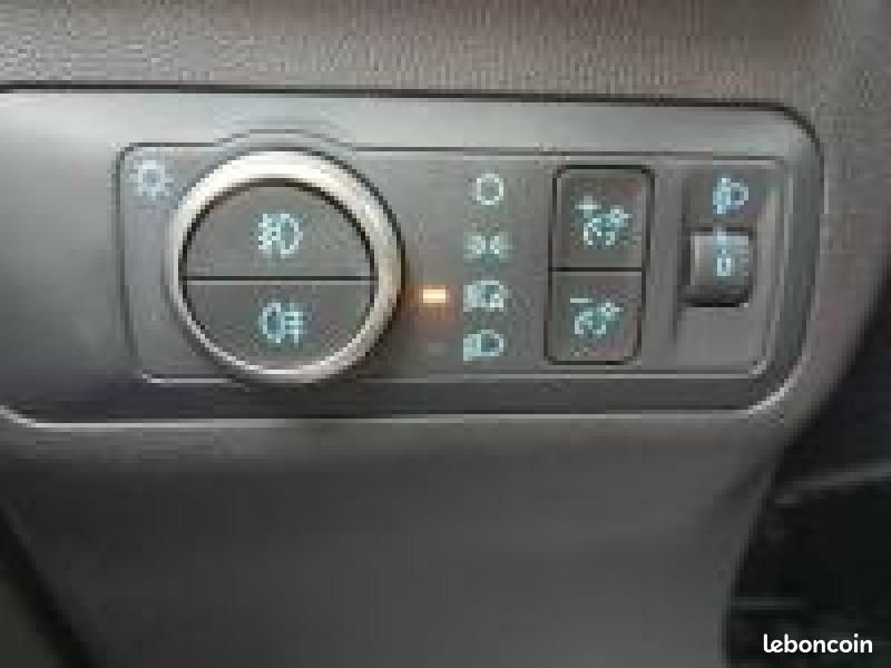 Ford Kuga 2.5 Duratec 190ch FHEV E85 Titanium BVA (image 12)