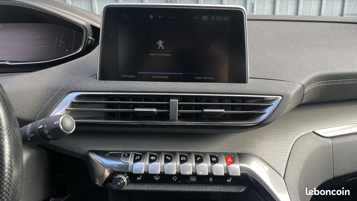 Peugeot 3008 GT BlueHDI 180 EAT8 (image 12)