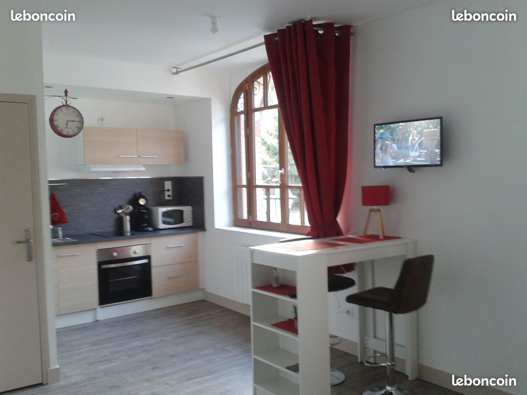Appartement 1 pièce 28 m² · à Blois · 28 m² · 470 €