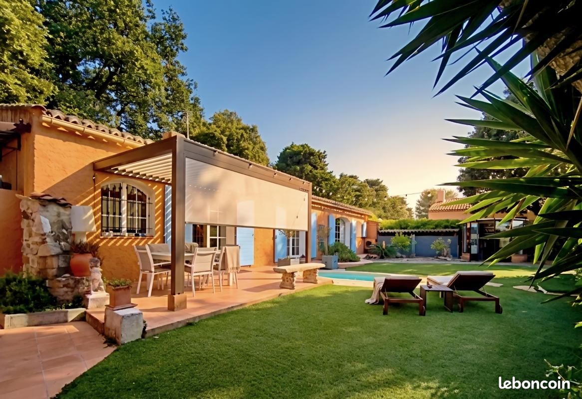 Maison 5 pièces 185 m² · à Six-Fours-les-Plages · 185 m² · 759 200 €