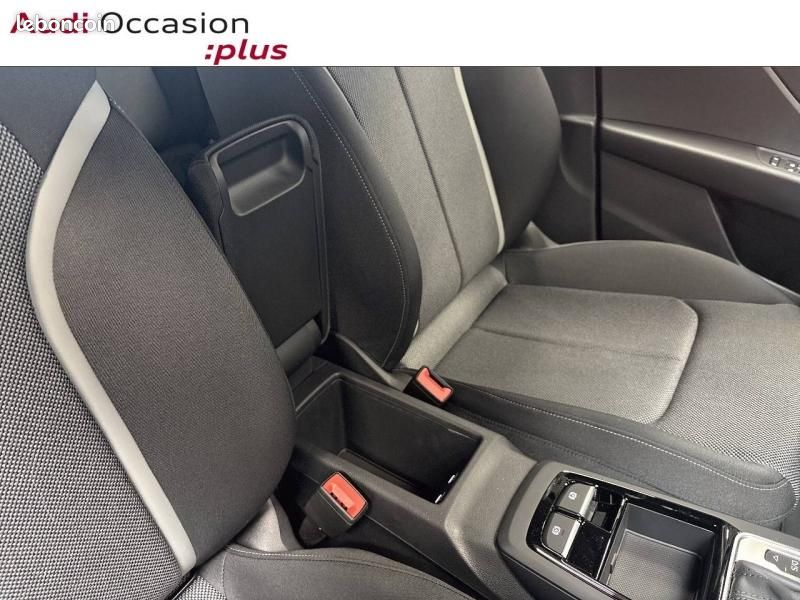 Audi Q2 35 TFSI 150ch Design S tronic 7 (image 6)