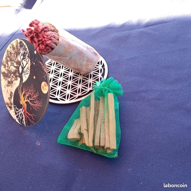 Kit méditation et spiritualité encens Santal et bois sacré (image 3)