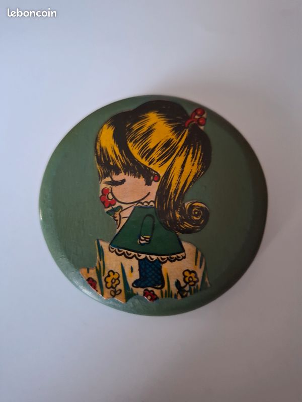 Broche ronde top vintage (image 3)