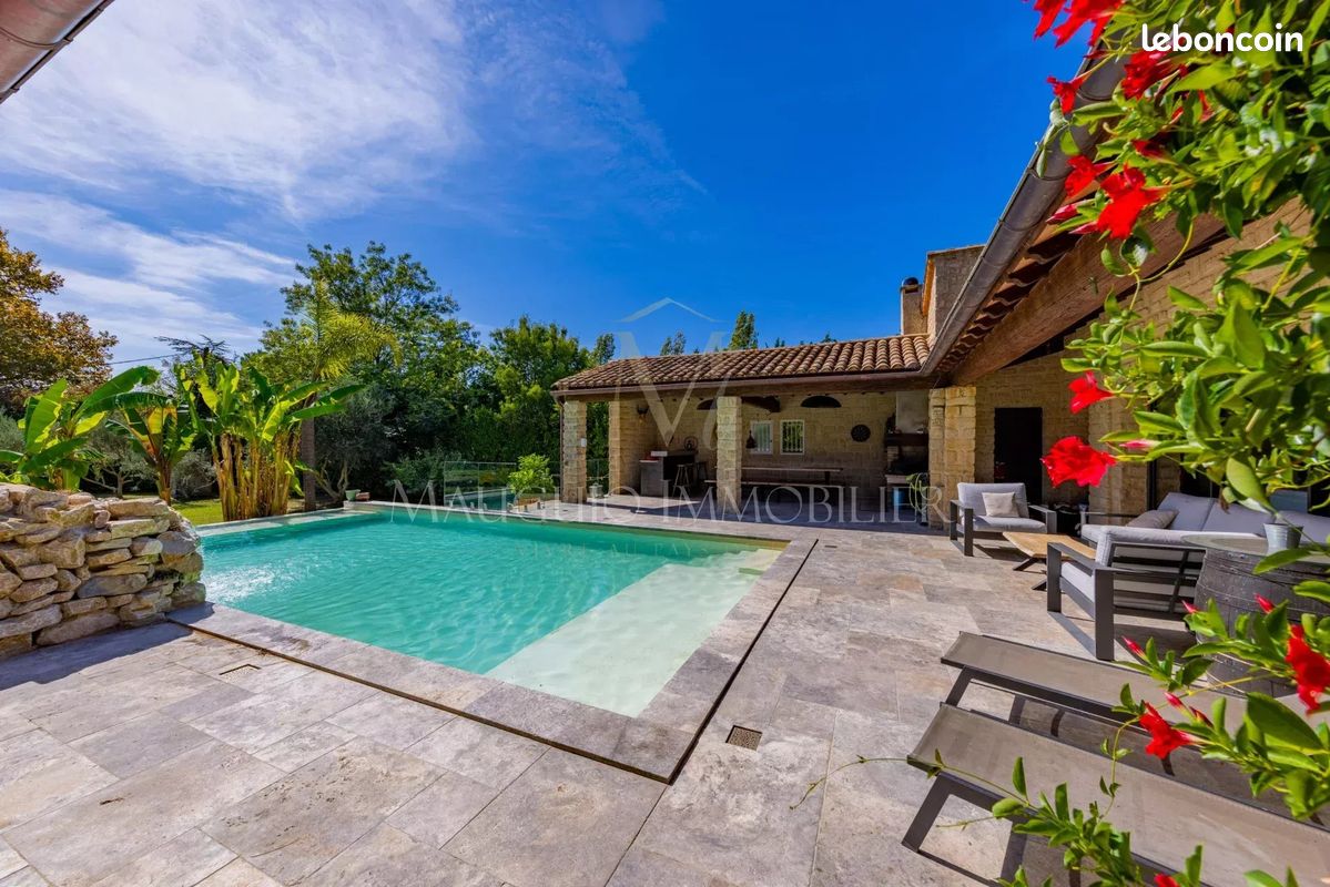 Maison 7 pièces 230 m² · à Montpellier · 230 m² · 1 590 000 €