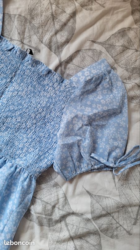 Robe à fleurs bleue à volants t42 Asos (image 6)