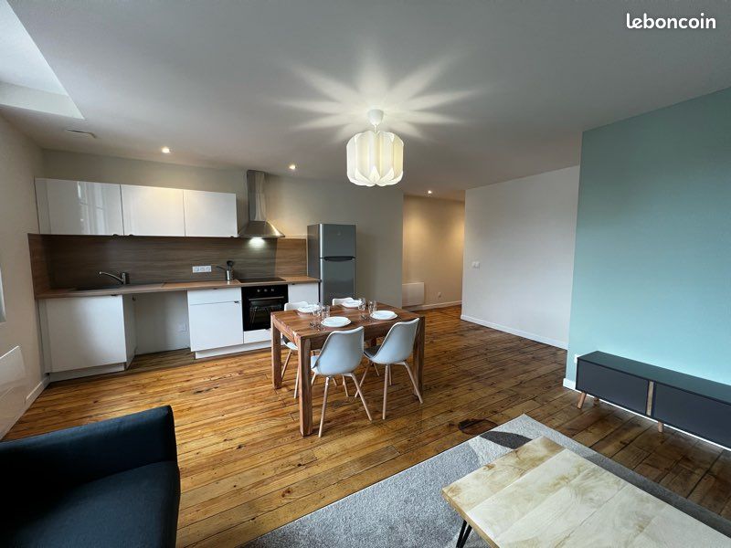 Appartement 2 pièces 60 m² · à Lons-le-Saunier · 60 m² · 700 €/mois
