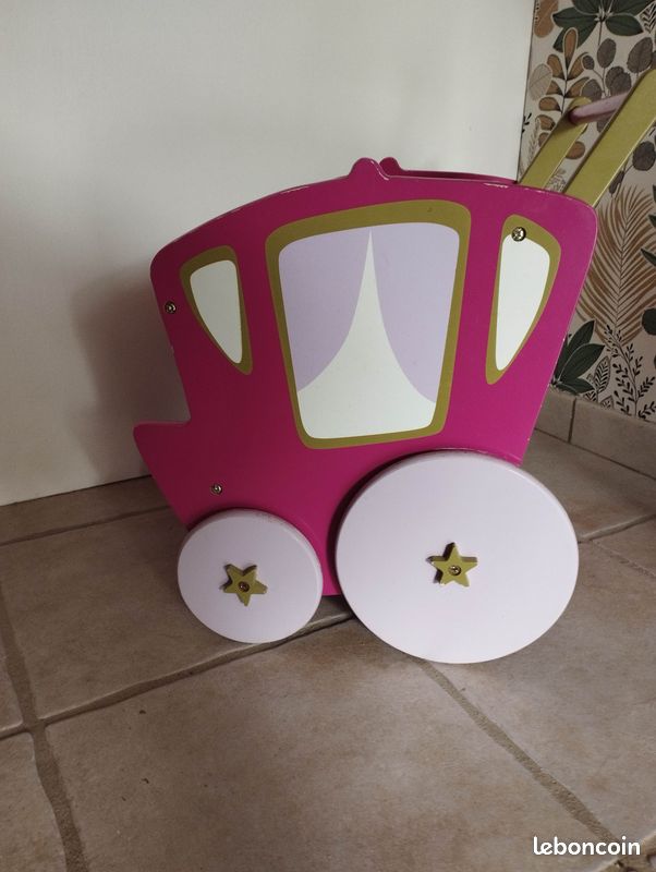 Chariot en bois carrosse de princesse (idéal rangement livres) (image 1)