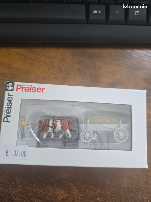 PREISER 30474 – Charrette à fumier, 2 chevaux et conducteur – H0 1/87 (image 3)