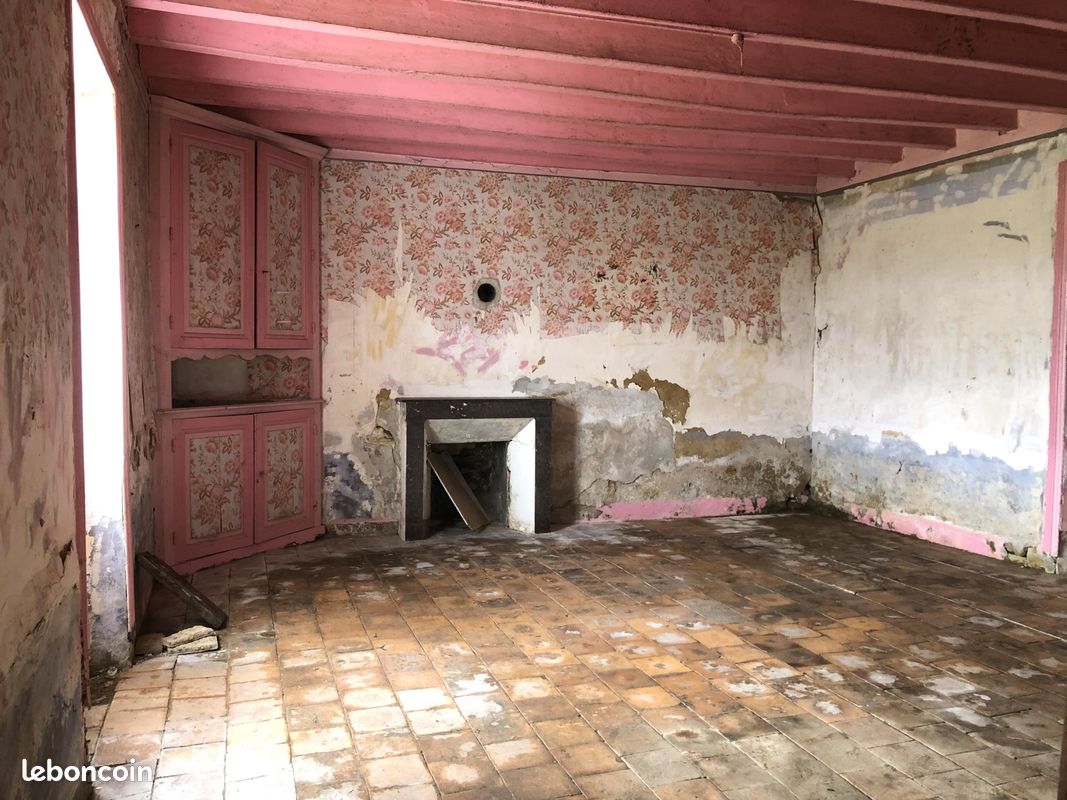 Propriété 2 pièces 63 m² - Mirebeau 86110 (image principale 4)