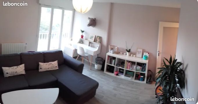 Joli f2 Charnay proche commerces et centre hospitalier
