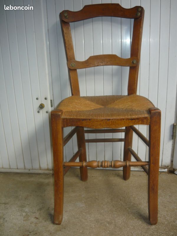 Chaise rustique et vintage (image 1)