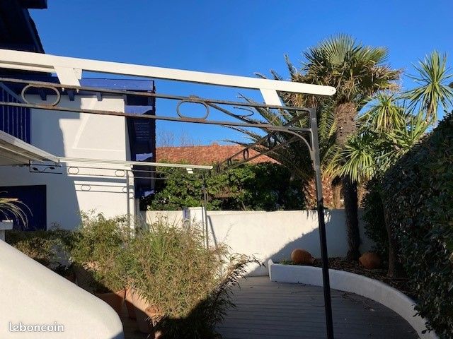 Pergola avec volet rolant (image 3)