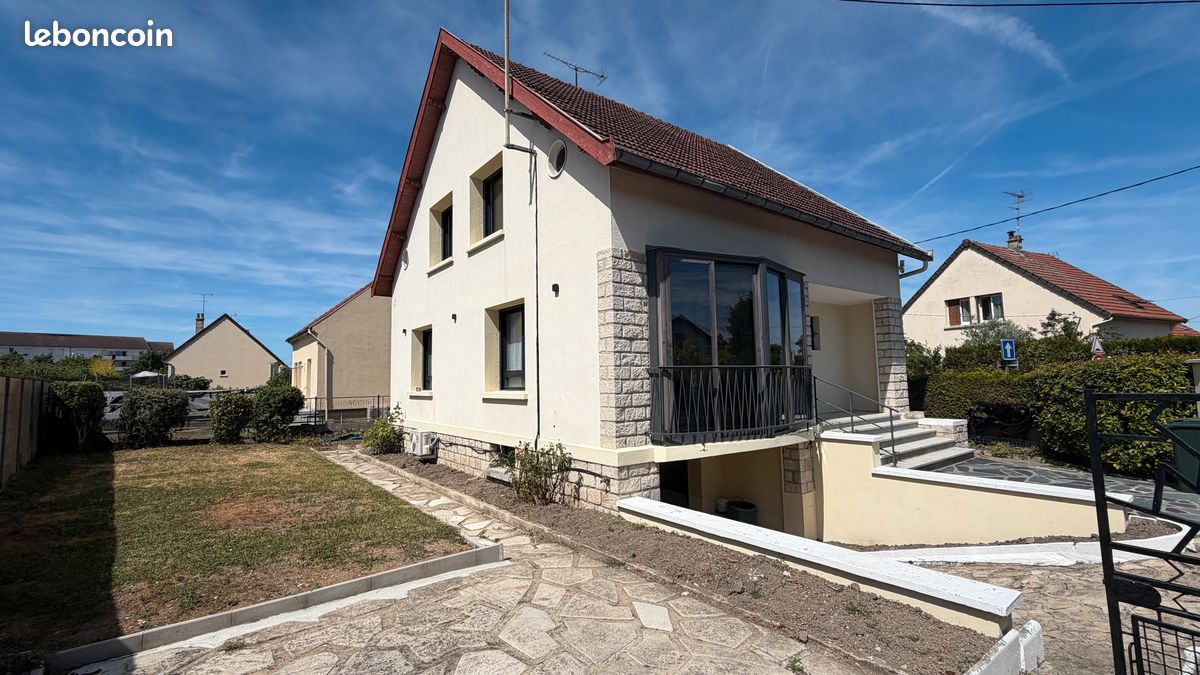 Maison 6 pièces 120 m² · à La Chapelle-Saint-Luc · 120 m² · 295 000 €