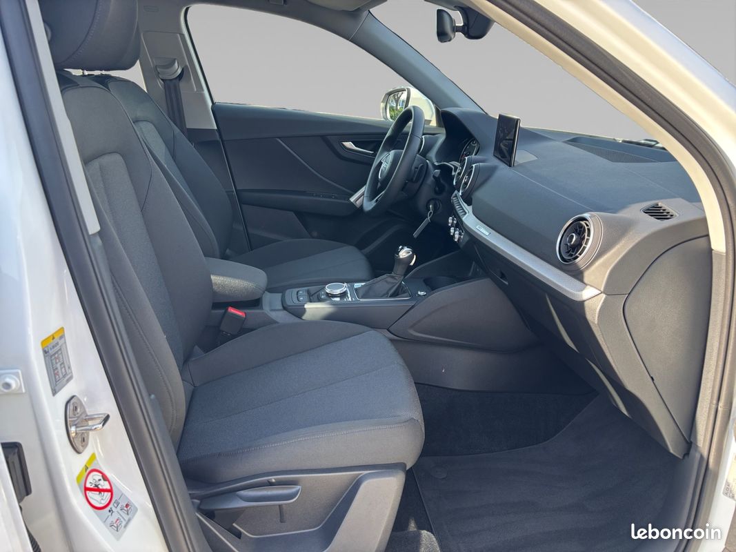 AUDI Q2 35 TFSI 150 S tronic 7 Design (image 11)