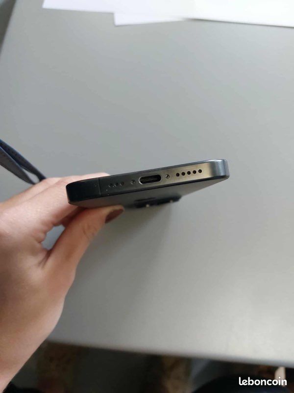 IPhone 15 pro (image 5)