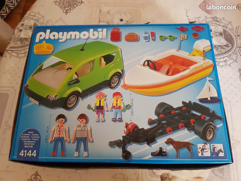 PLAYMOBIL® Familyvan con remolque para barco 4144