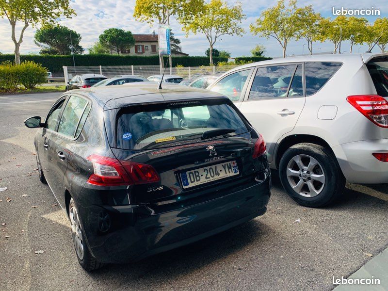 Peugeot 308 / 1ere Main /an 2014 /63 000km/ Garantie / Carte Grise Offerte (image 2)