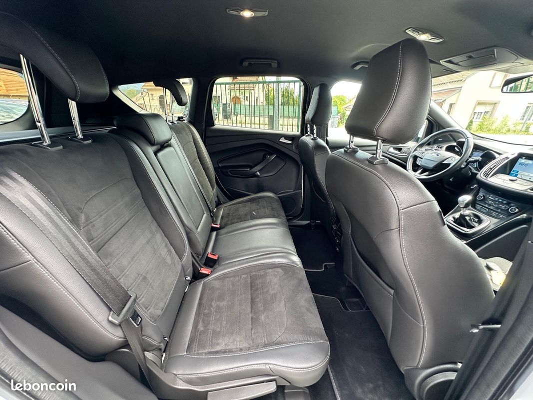Ford kuga 2.0 tdci 150 cv st-line 4x2 1° main (image 4)