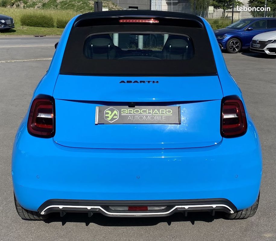 ABARTH 500 e Cabriolet / 42 kWh 155 CH BVA / Scorpionissima / Française / 1er Main / Suivi (image 5)