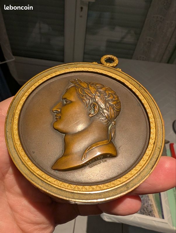 Très belle médaille Napoléon (image 1)