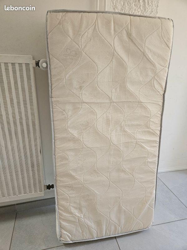 Matelas bébé déhoussable (image 1)