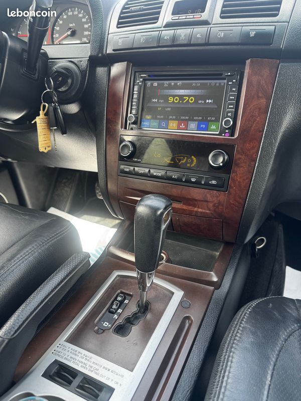 Ssangyong Rexton II 2.7 Xdi 163 CV / 4x4 / BOITE AUTOMATIQUE / CUIR / CLIM AUTO / ATTELAGE (image 17)