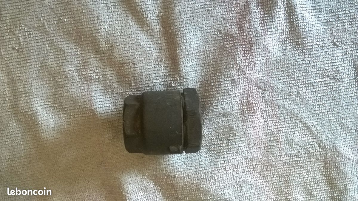 RACCORD AVEC SON ECROU A VISSER 6 PANS de DIAMETRE INTERIEUR DE 25 mm (image 7)