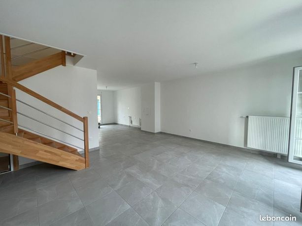 Maison a louer serris - 5 pièce(s) - 98 m2 - Surfyn