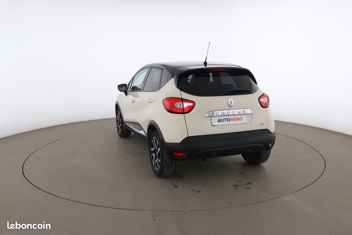 Renault Captur 1.5 dCi Intens Eco2 EDC 90 ch (image 2)