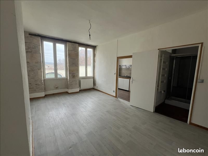 Immeuble 126 m² Saint Amand Montrond (image 2)